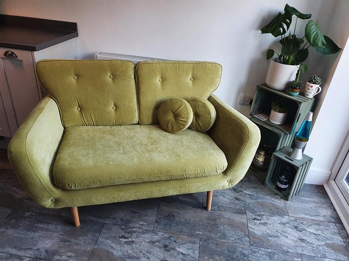 Rea Sofa by Jackie