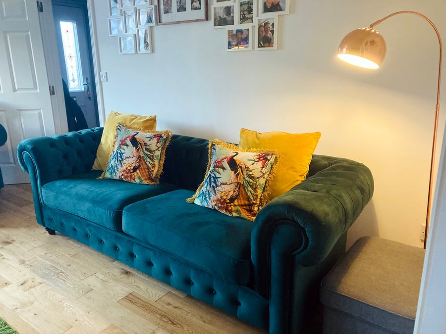 Chesterfield Max Sofa from Naomi