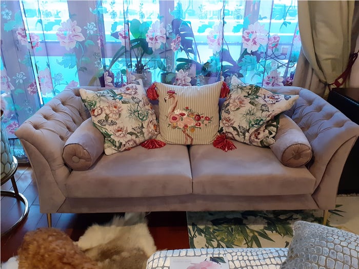 Chesterfield Modern Sofa from Natalia