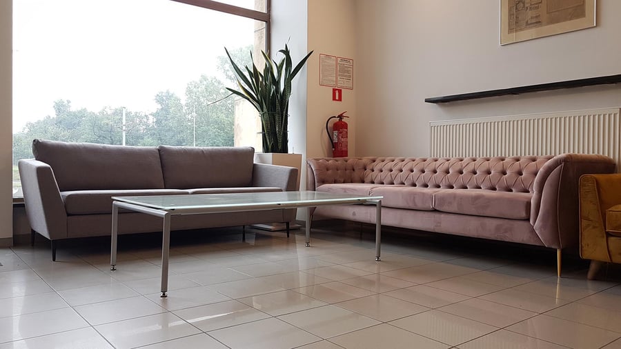 Sofa Imani et sofa Chesterfield Modern