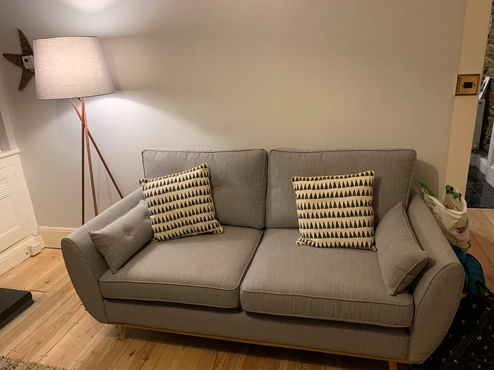 Grey three-person sofa Zinola