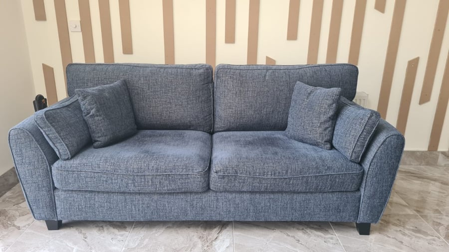James Sofa - Priya