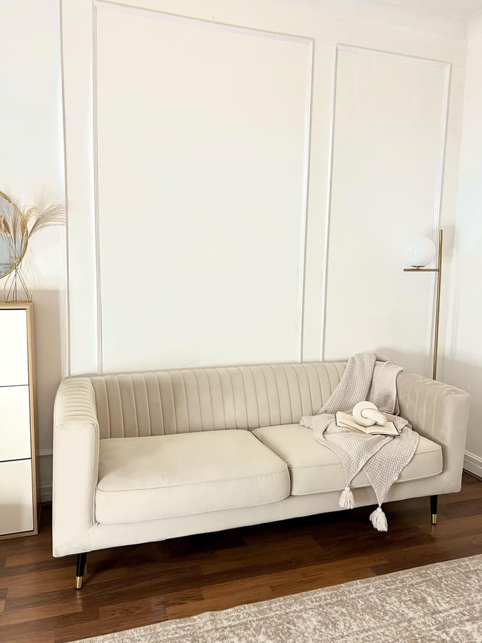 Sofa Slender - @beautybyroxc