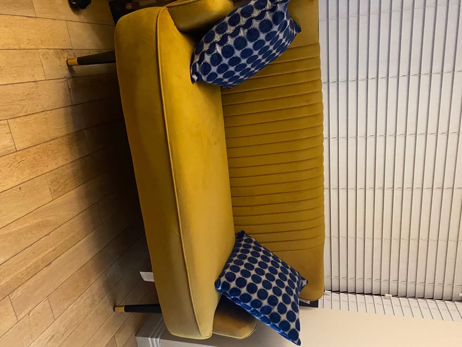 Lioni Sofa - Coleen