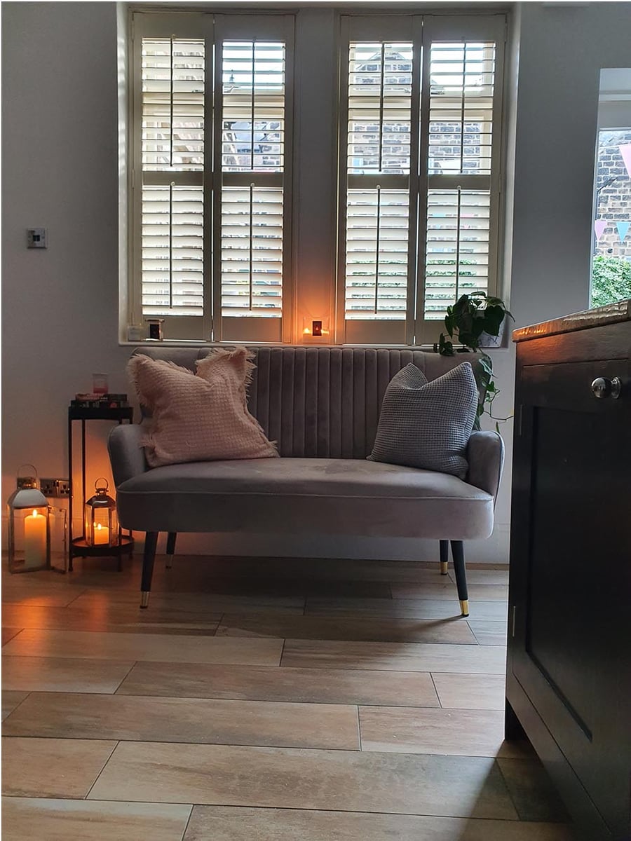 Giselle Sofa von @edwardiansemi