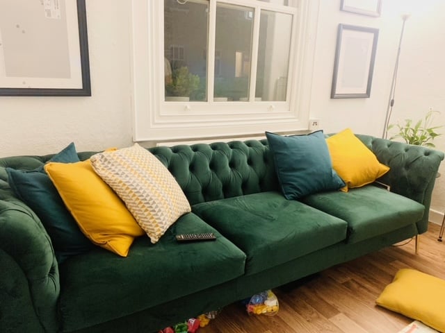 Chesterfield Modern Sofa by Thi