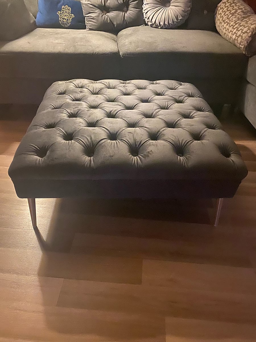 Chesterfield Modern pouf de Candice